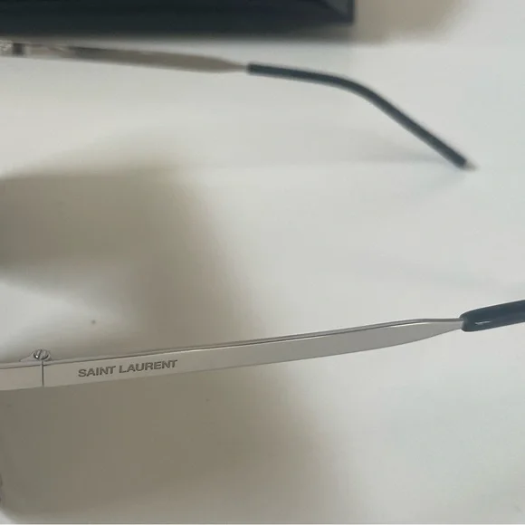 Yves Saint Laurent mask sunglasses . Grey / black lens with  display picture 3